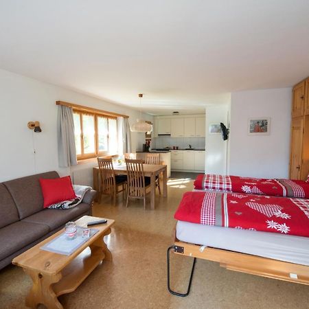 Ferienwohnungen Muntschi Andeer Quarto foto