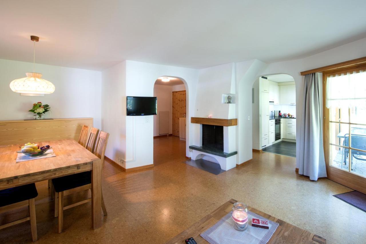Ferienwohnungen Muntschi Andeer Quarto foto