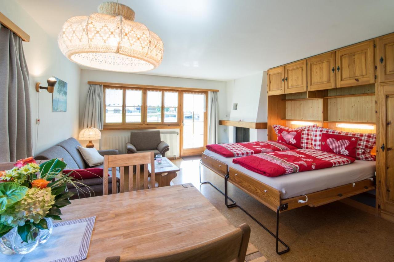 Ferienwohnungen Muntschi Andeer Quarto foto
