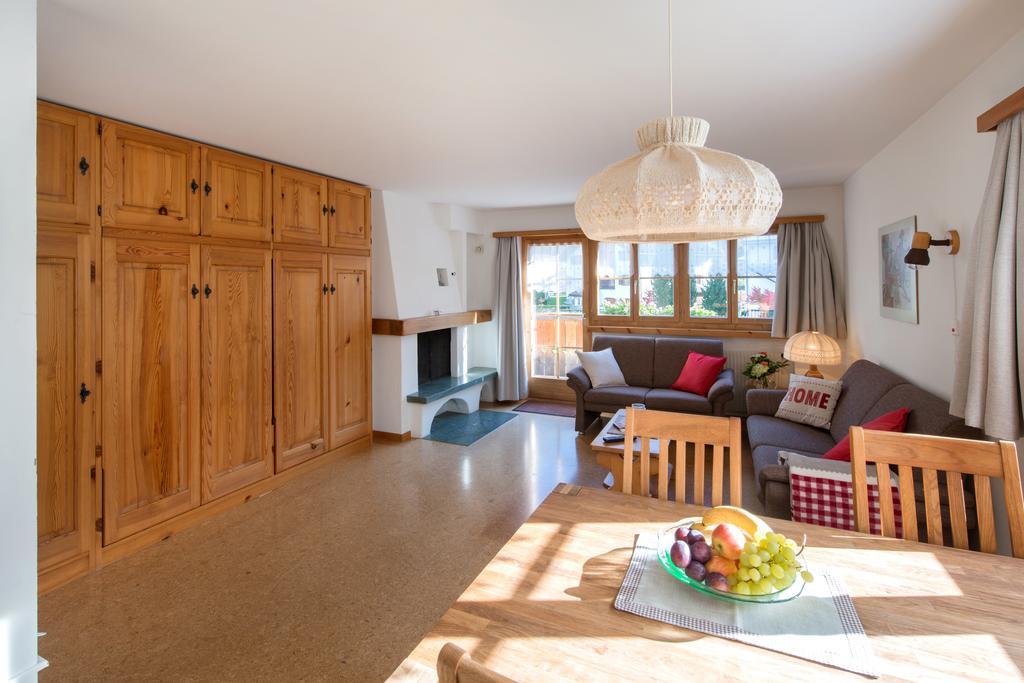 Ferienwohnungen Muntschi Andeer Quarto foto