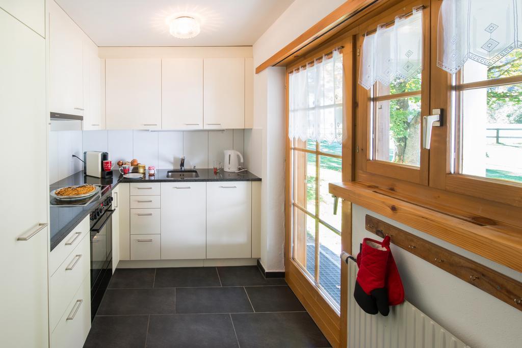 Ferienwohnungen Muntschi Andeer Quarto foto
